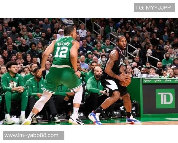 凯尔特人明日对阵快船塔图姆缺阵其余球员均可上场作战